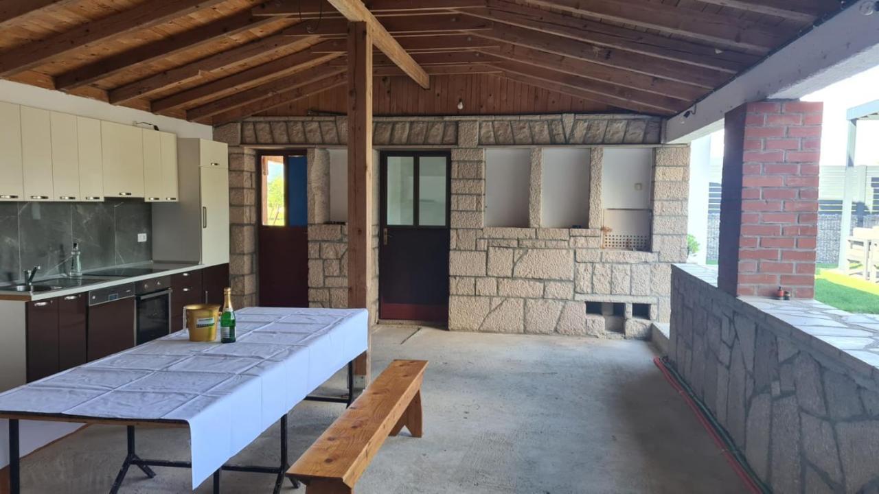 Villa Olea Zmijavci Bagian luar foto